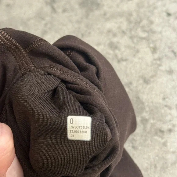 Lululemon Align Brown Biker Shorts Size 0 - Picture 3 of 3